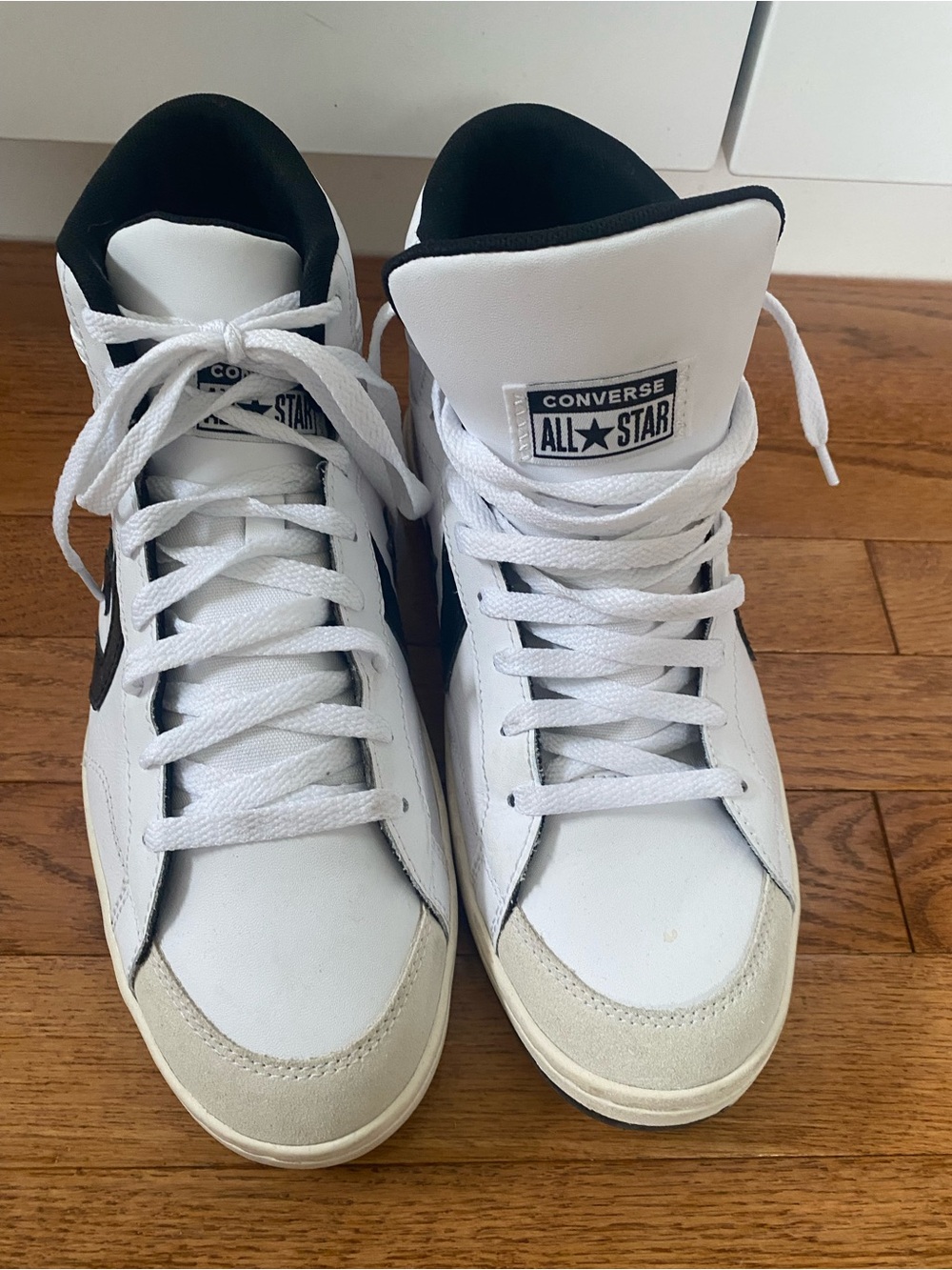 Converse Men's White and Black Mid-Top Sneakers